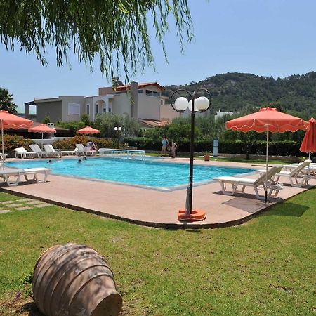 Santa Helena Hotel 이알리소스 외부 사진